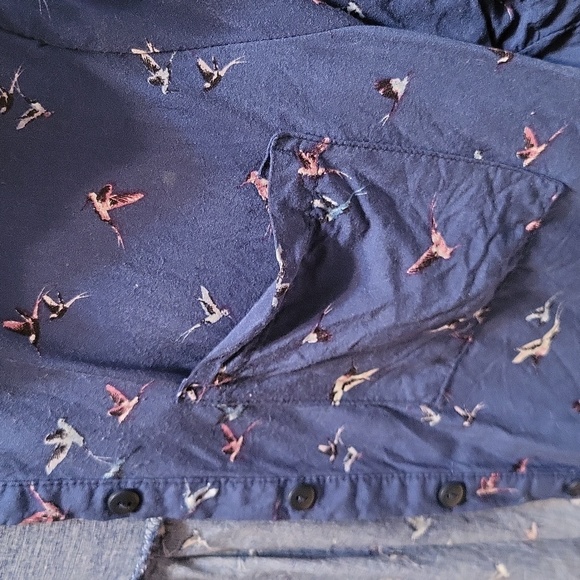Hummingbird print button-down top - Picture 3 of 4